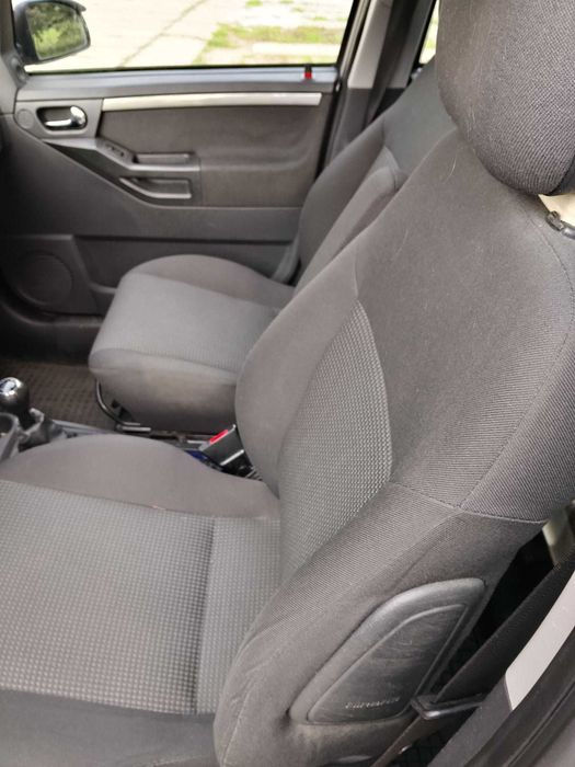 opel meriva a   .