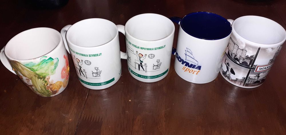 kubki pięć sztuk  + misa szklana