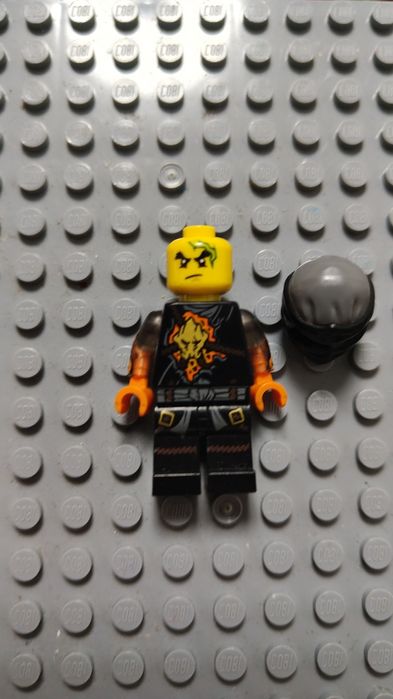 LEGO minifigurka Cole Lego ninjago