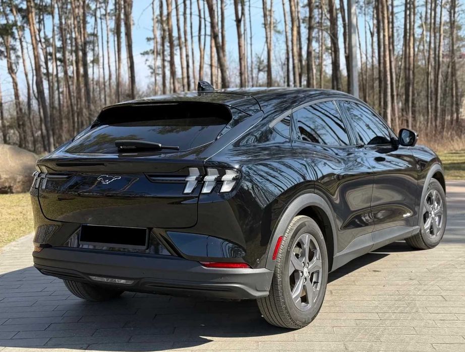Ford Mustang Mach-E  2023