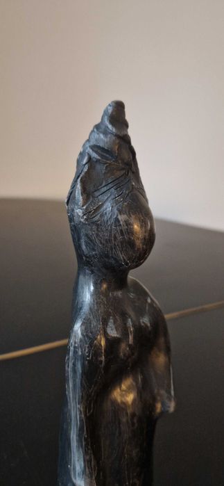 Rzezba ceramika sygnowana Solange aukcyjna antyk dekor