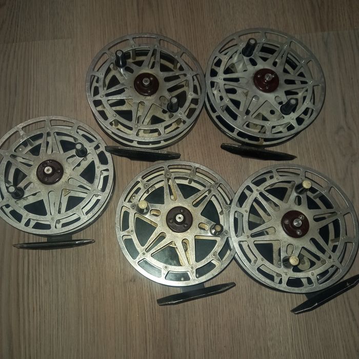 Раритетні невські котушки.Майже нові.