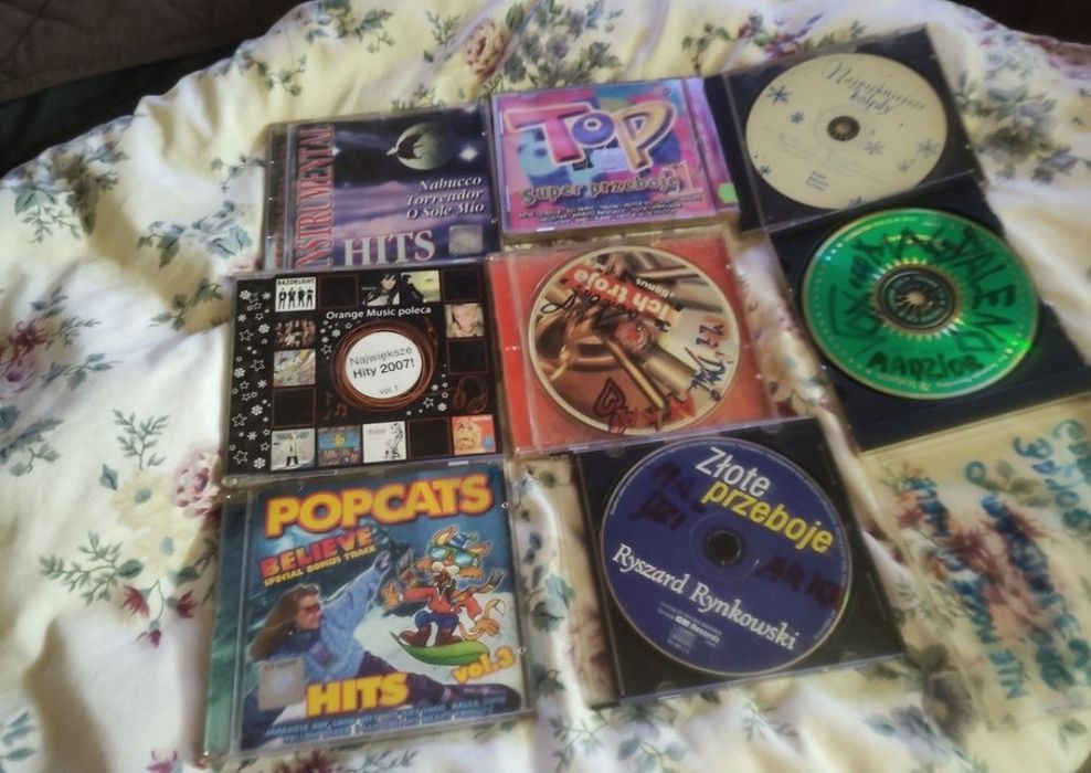 Ponad 130 płyt CD.