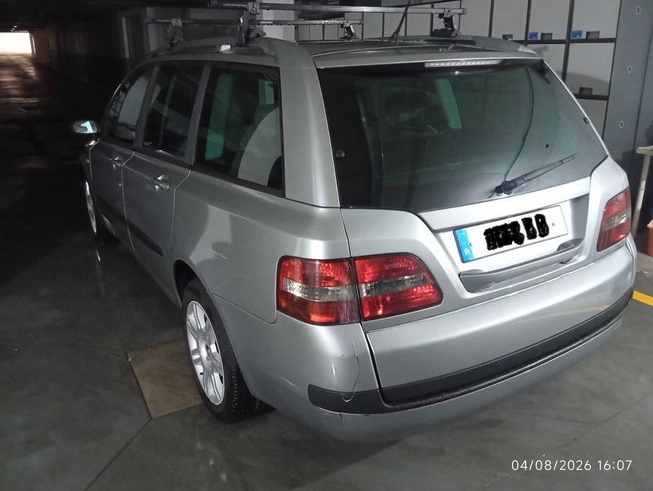 FIAT  STILO Multi Wagon  1.9 JTD 2005528943434832302082