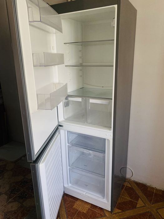 Холодильник Electrolux