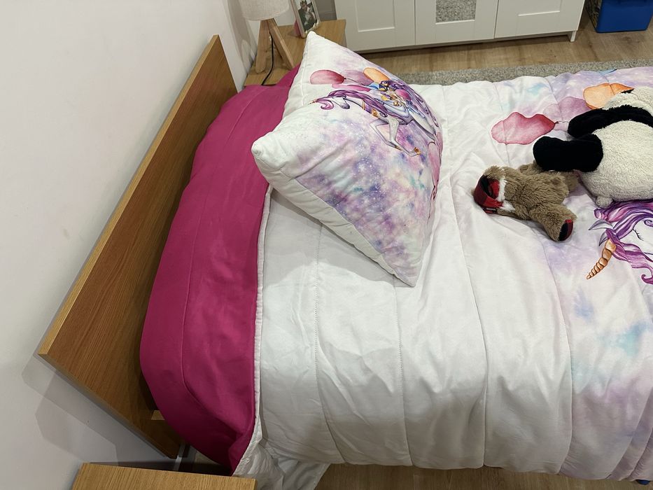 Cama de solteiro com colchao