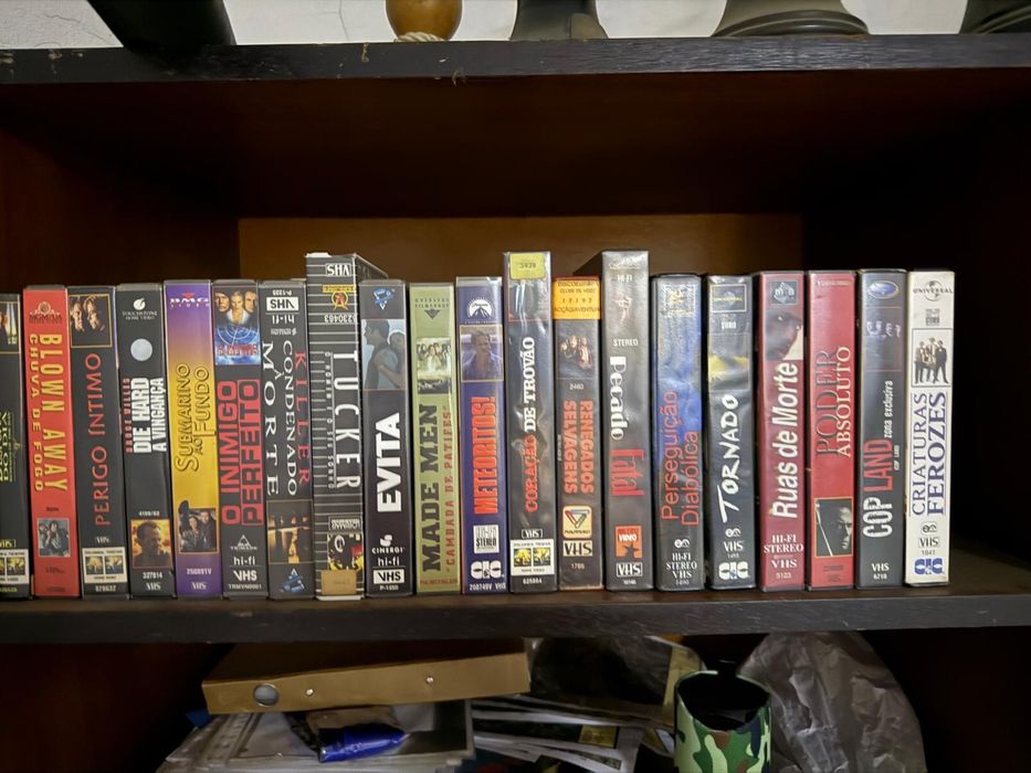100 filmes antigos ( aventura,drama) Vhs