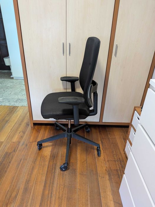 Cadeira Ergonómica Steelcase 32 Seconds (Estilo Herman Miller / Leap)