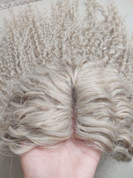 Peruka blond 70 cm długości afro loki