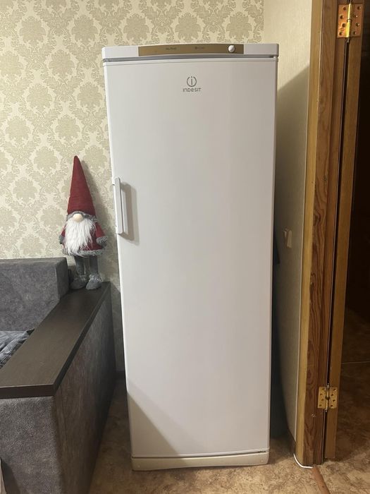 Морозильна камера INDESIT