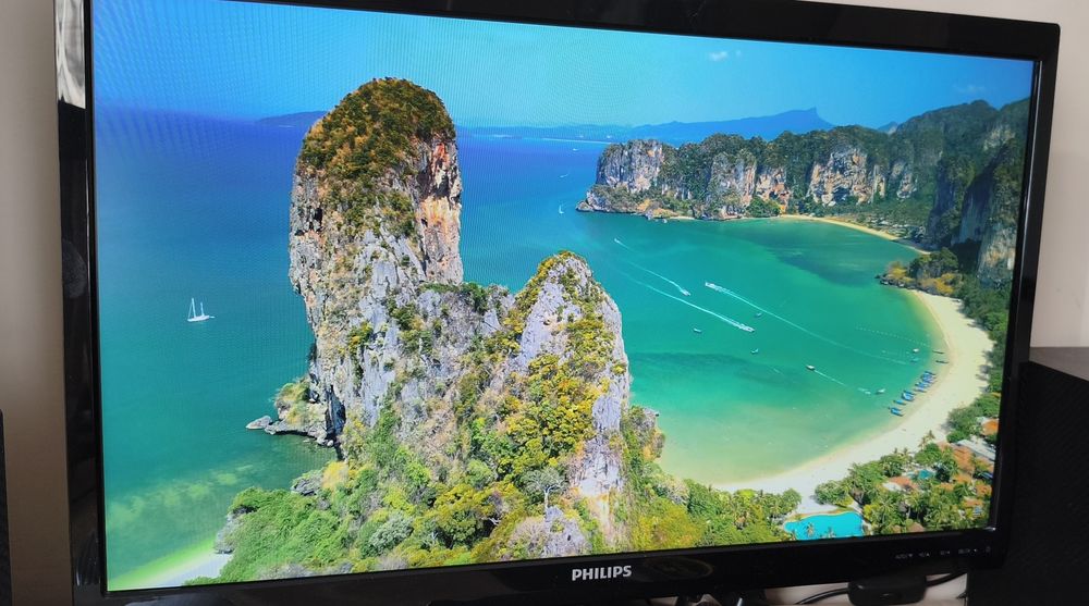 Monitor Philips 246V5L
