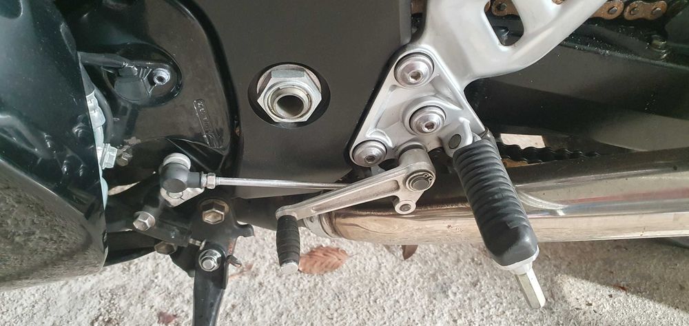 Vendo ou troco por pan european 1300 fjrhayabusa 2007 com 25mil km