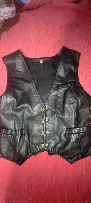 Colete de pele genuína