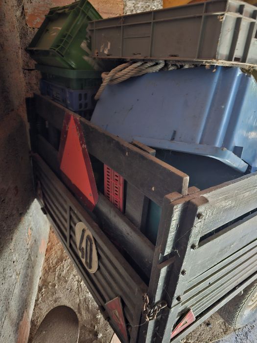 Reboque / Atrelado para motoenxada ou motocultivador / trator