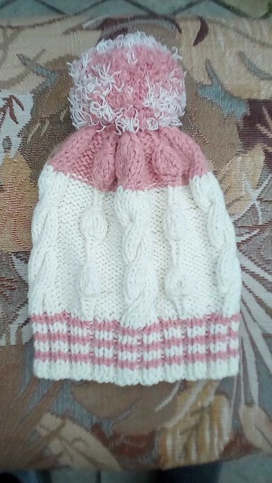 Продам вязаную шапку