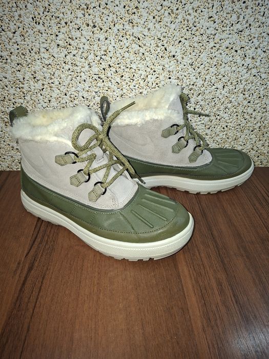 Ботинки  женские Nike Woodside Chukka 2 Olive/Grey.