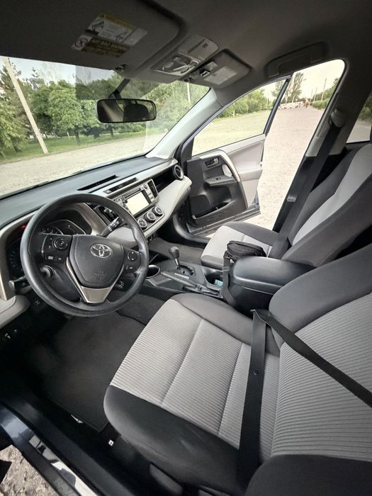 Toyota RAV 4 2013 2.5 автомат газ/бензин