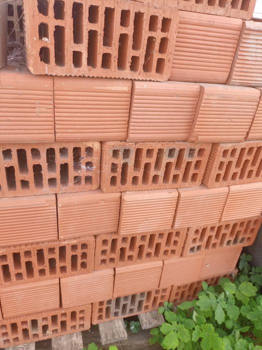 Продам цеглу 2,12 НФ