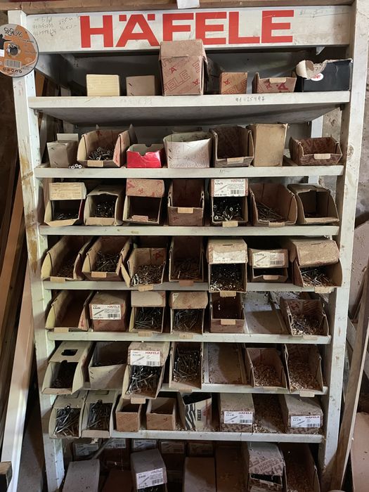 Estante de organizaçao de caixas parafusos