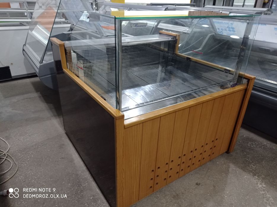 Витрина КУБ Холодильная 1.3. 1.6. 1.9  2.5 метр.