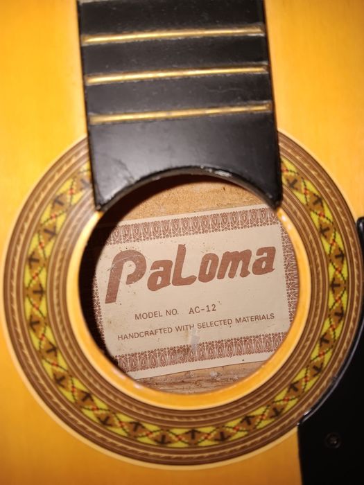 Viola media sem as cordas em otimo estado