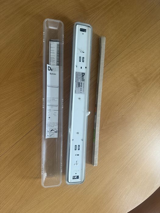 Nowa lampa swietlowka