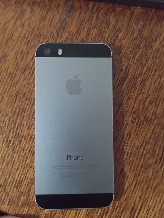 Продам Iphone 5s A1533