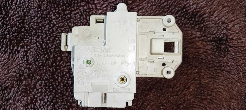 Blokada Zamek Drzwi Whirlpool AWM 6081