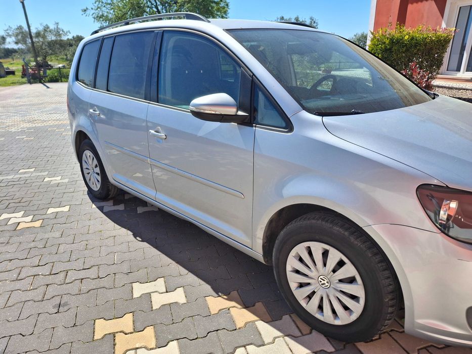 Vendo vw touran impecável