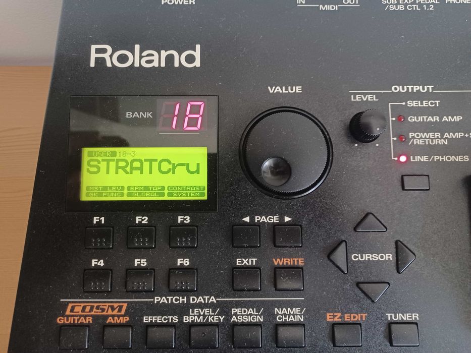 Roland VG-88 V2 - Modelador Guitarra