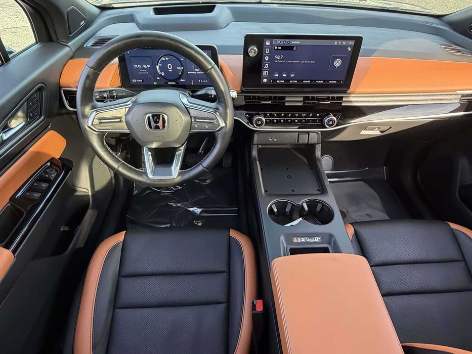 Honda Prologue      2024