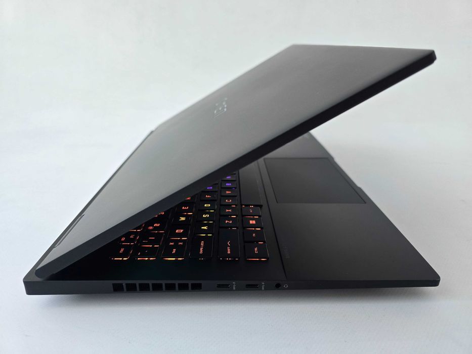 HP Omen 16 (2023) R9 7940HS/RTX 4070/RAM 16GB/SSD 512GB/165Hz