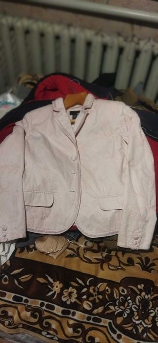 Розовый пиджак женский.