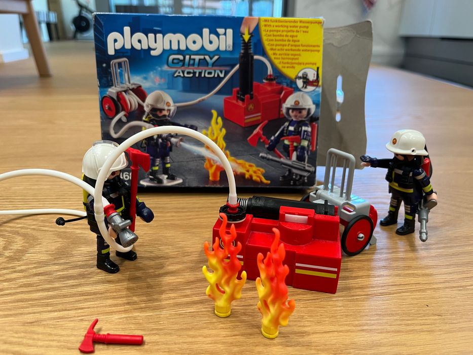 Playmobil vários OPORTUNIDADE ótimo estado