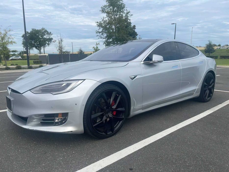 Tesla Model S 100D      2019