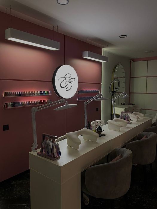 Продаж салону краси/ Готовий бізнес/ Фасад/ Осокорки/ Київ