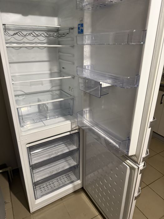 Холодильник Beko крапельний (потребує обслуговування)
