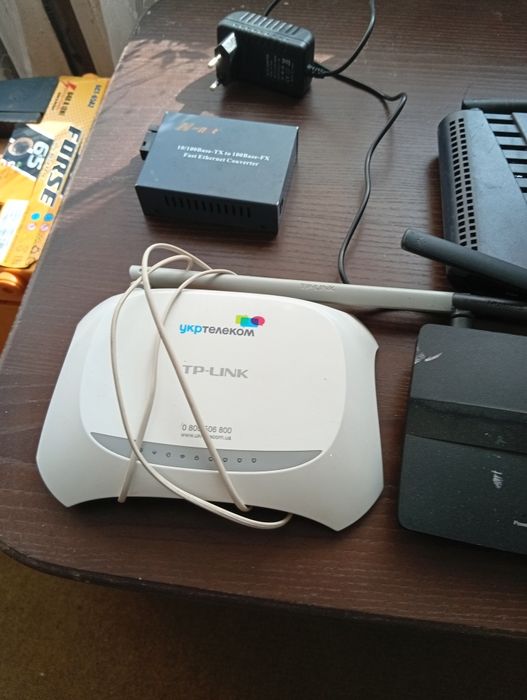 Продам  вайфай роутери