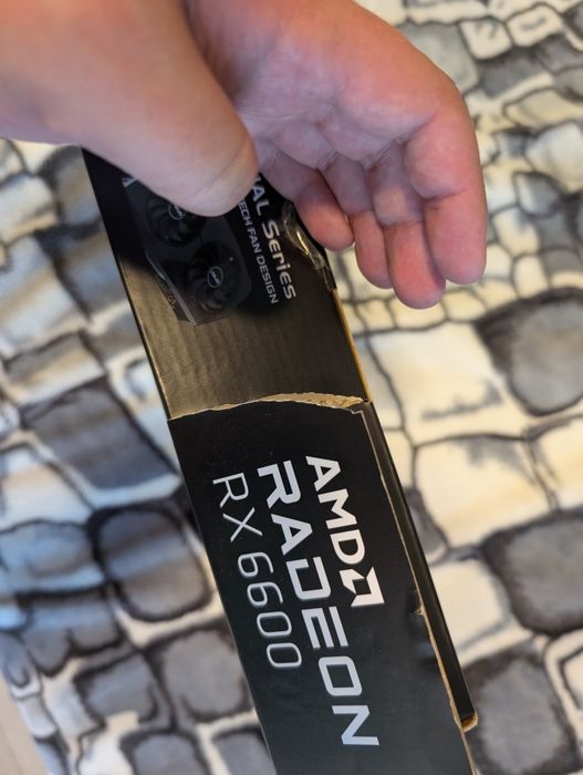 Karta graficzna Asus Dual Radeon RX6600