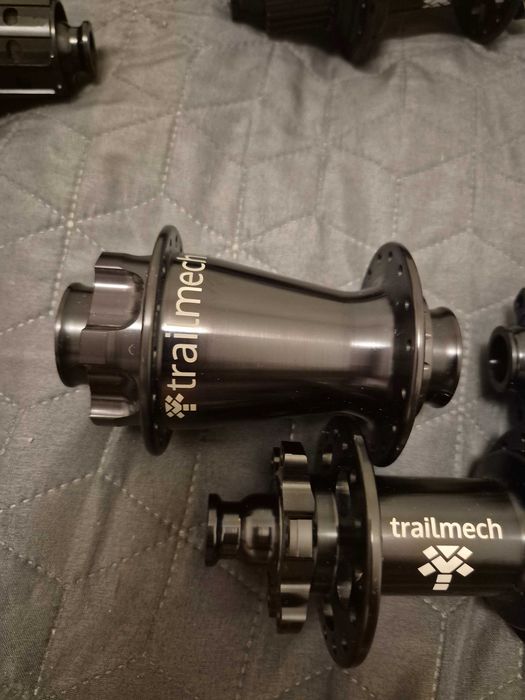 Przednia piasta Trailmech Enduro 110×15 mm Boost, Torque Caps.