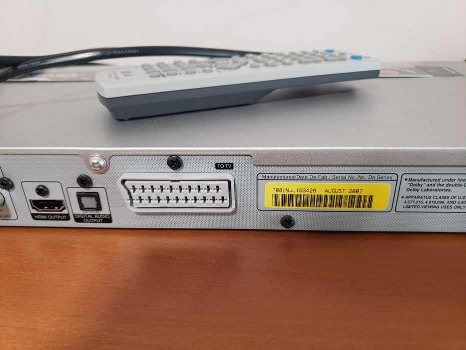 Leitor de DVD LG DVX298H HDMI com comando.
