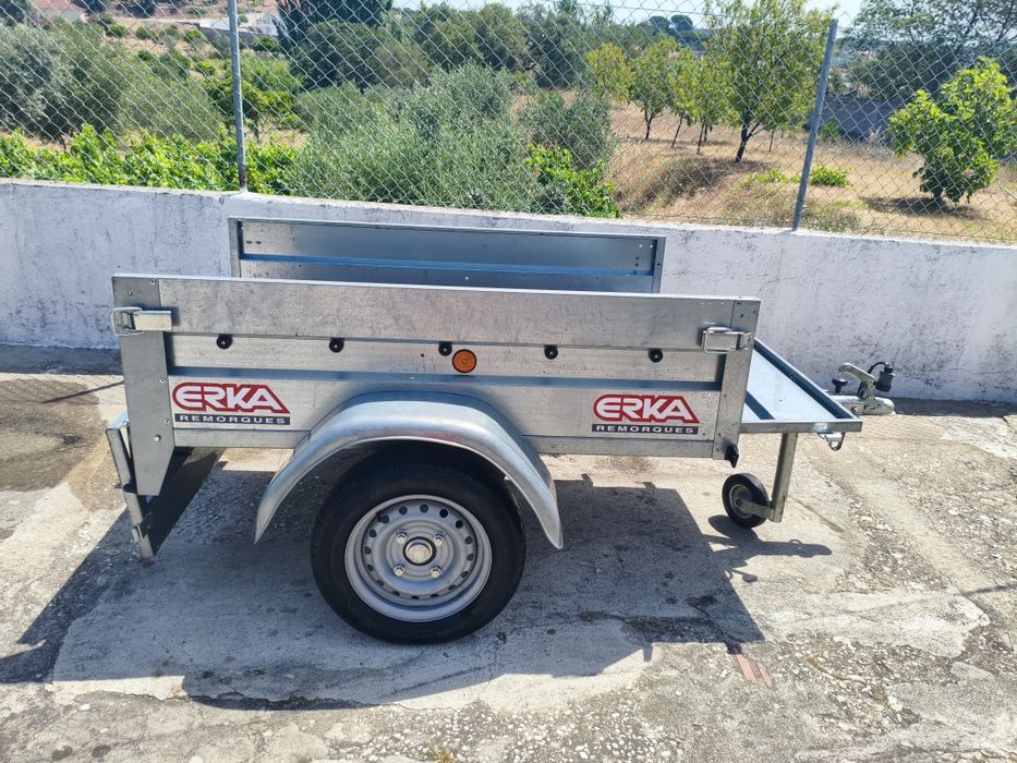 Reboque de carga 370 kg — robusto, prático e pronto a usar