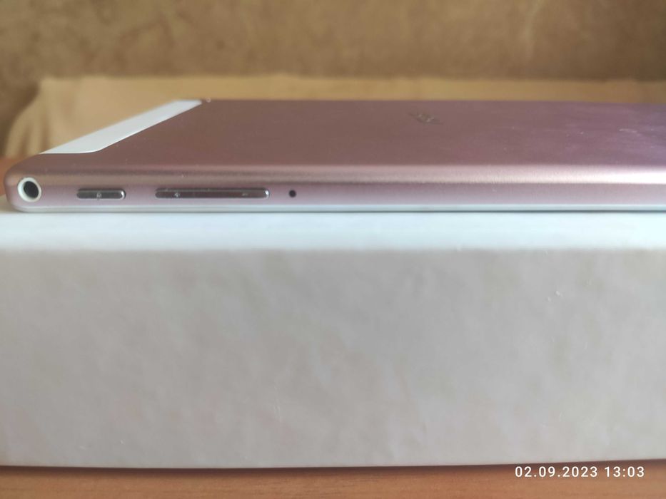 На запчасти или под восстановление Asus x pad 10