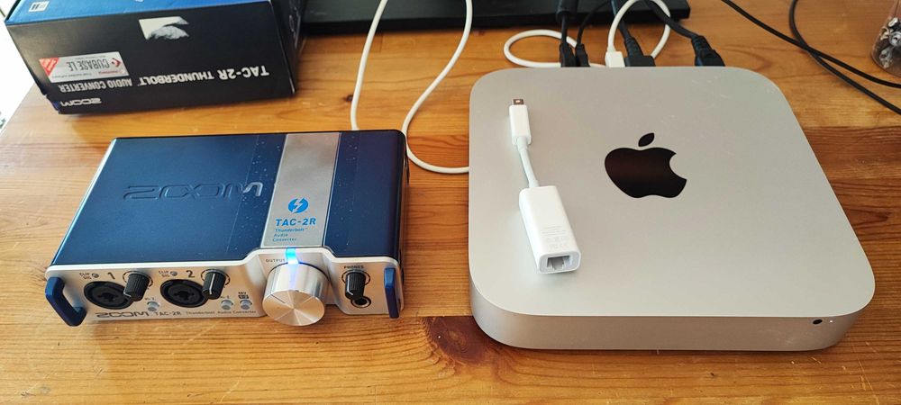 Interface audio Zoom TAC-2R Thunderbolt + MacMini i5 16GB RAM 2x 512GB