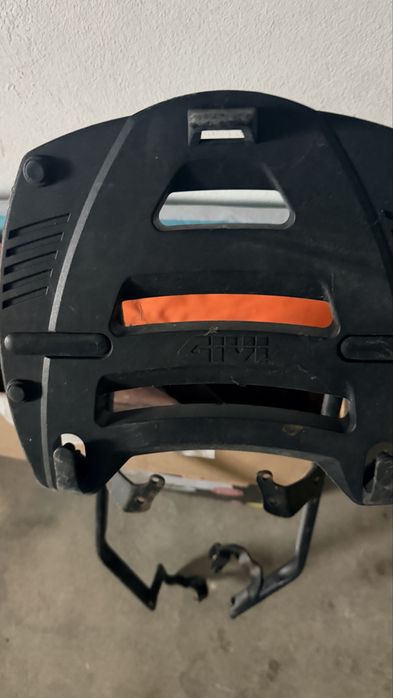 monorack hornet 600