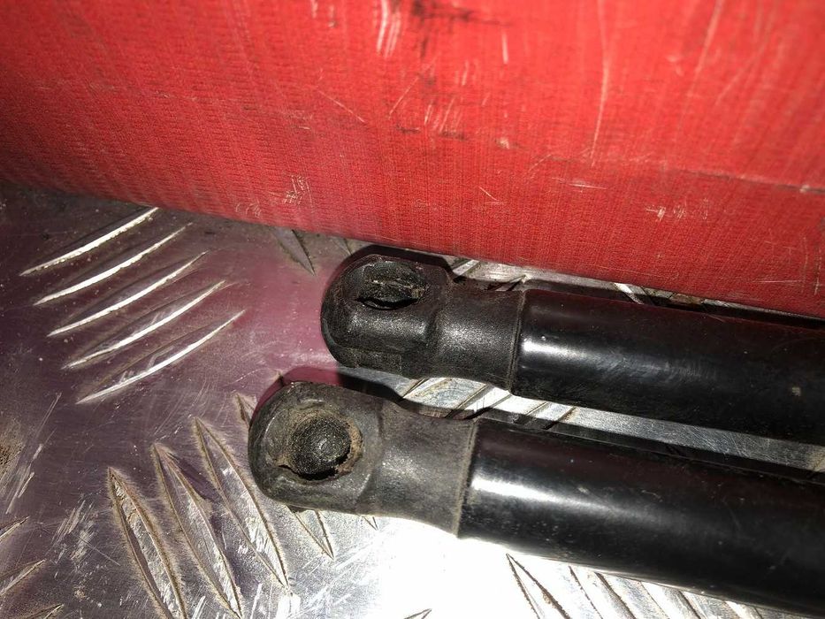 Амортизатор кришки багажника комплект Audi A6 4G C7 універсал