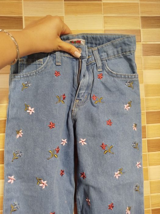 Джинси  нові , пролетіли з розміром