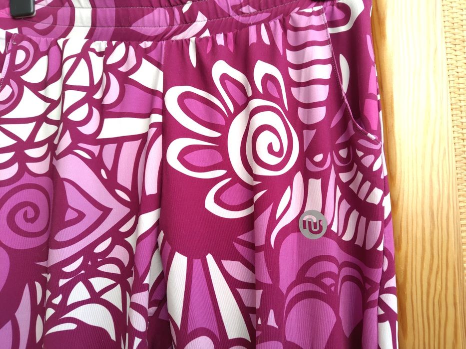 Nessi sportswear spodnie M