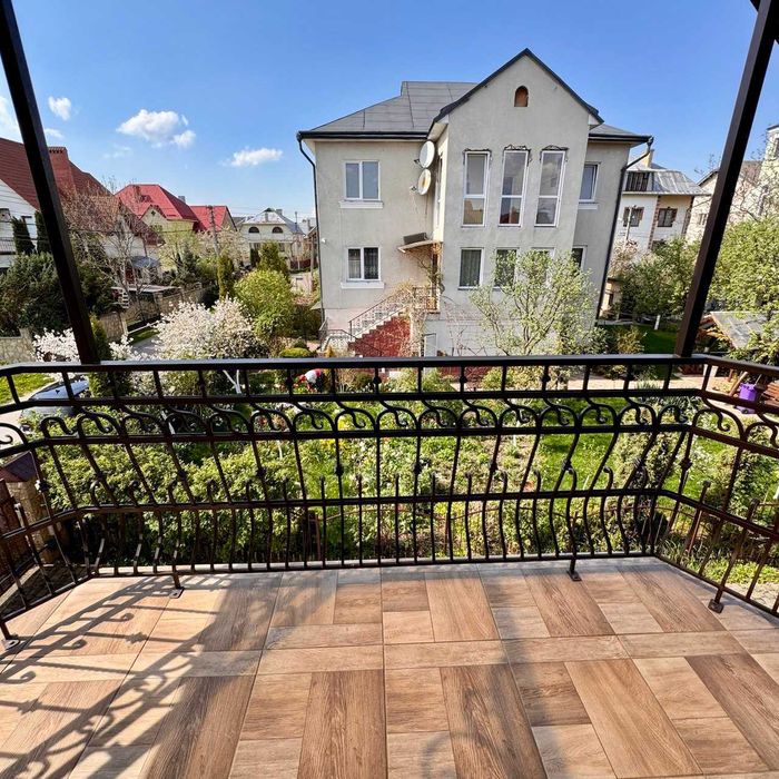 Продаж будинку в с.Крихівці