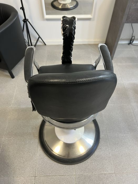 Cadeira de criança barbearia